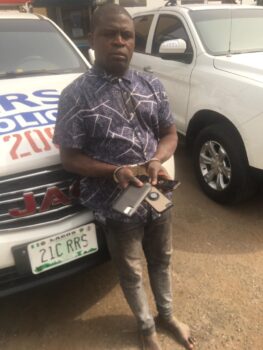 Police arrest fake Soldier, pickpockets who stole over 240 phones in Lagos